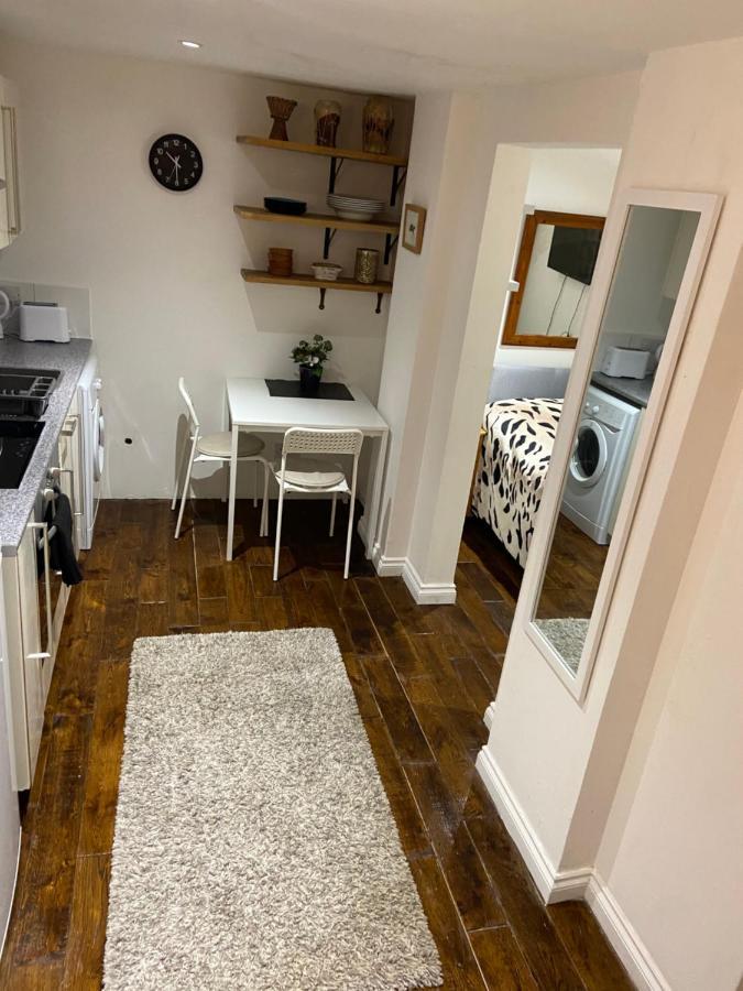 Ferienwohnung Cosy Little House Milngavie Exterior foto